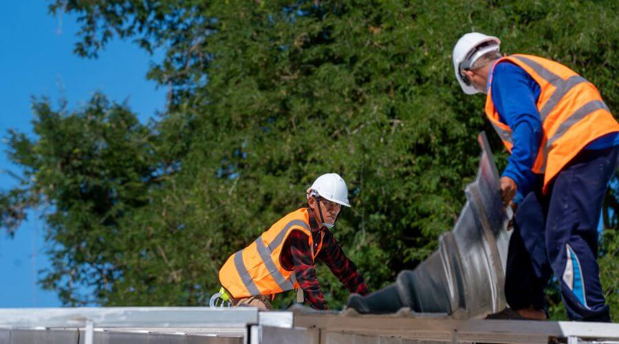 Professional gutter cleaning in Canaan, VT
